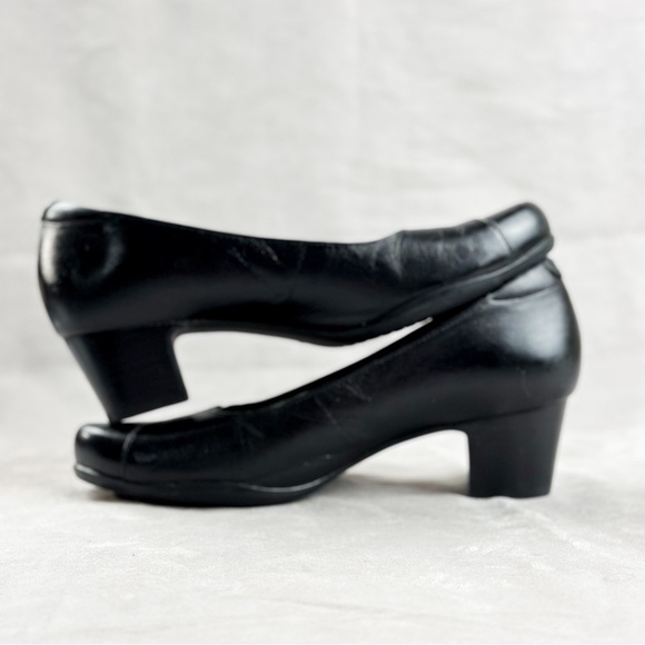 Clarks Artisan Rosalyn Belle black Leather heels size US 10 women - Picture 10 of 16